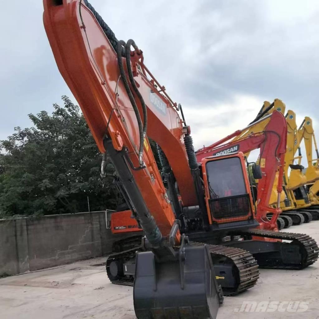Doosan DX 300 Rupsgraafmachines