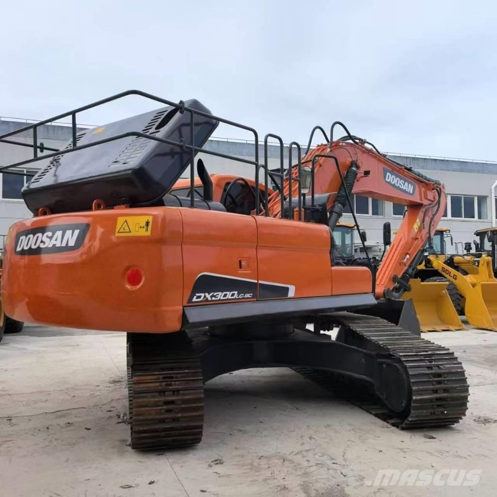 Doosan DX 300 Rupsgraafmachines