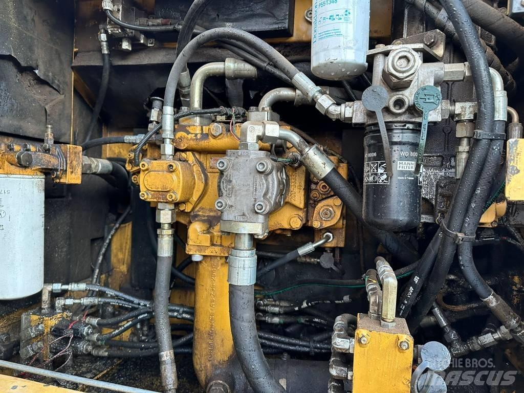 CAT 325DL Rupsgraafmachines