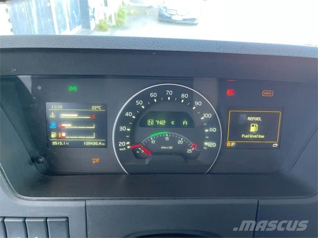 Volvo FMX 450 6X2 Vlakke laadvloer met kraan