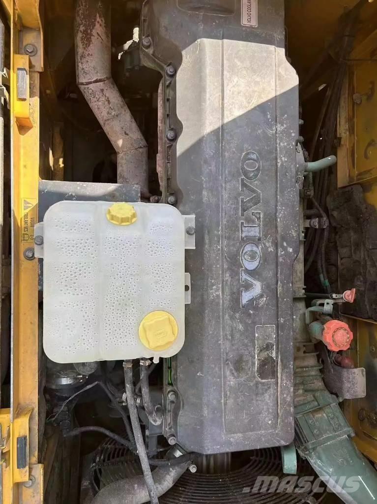 Volvo EC480D Rupsgraafmachines