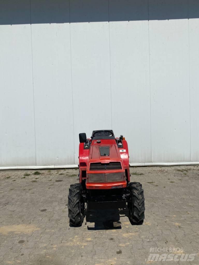Mitsubishi MT16 Compacttrekkers