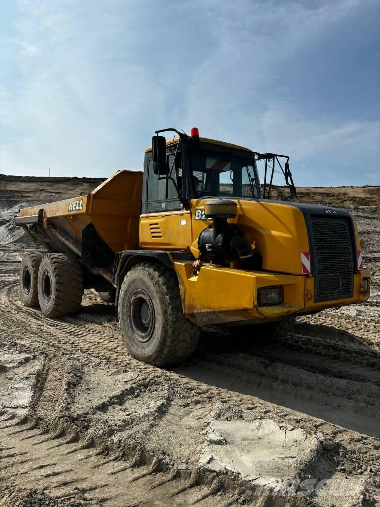 Bell B 25 Knik dumptrucks