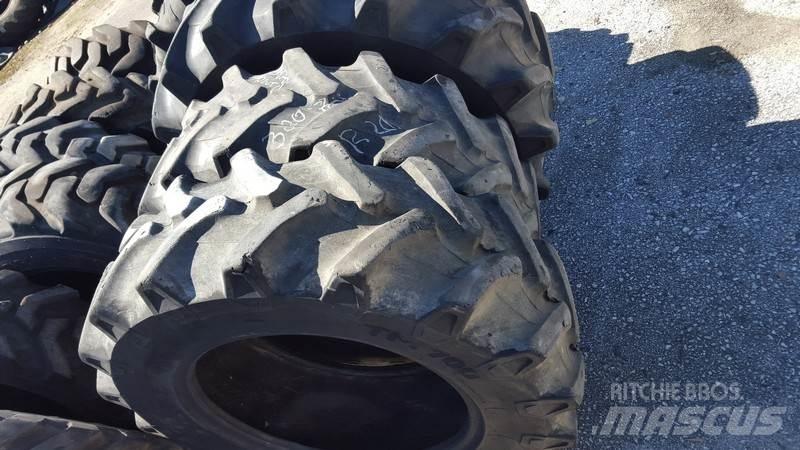  Pneus 300/70R20 Banden, wielen en velgen