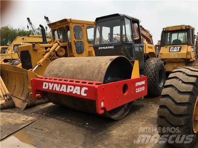 Dynapac CA251D Trilrolwalsen