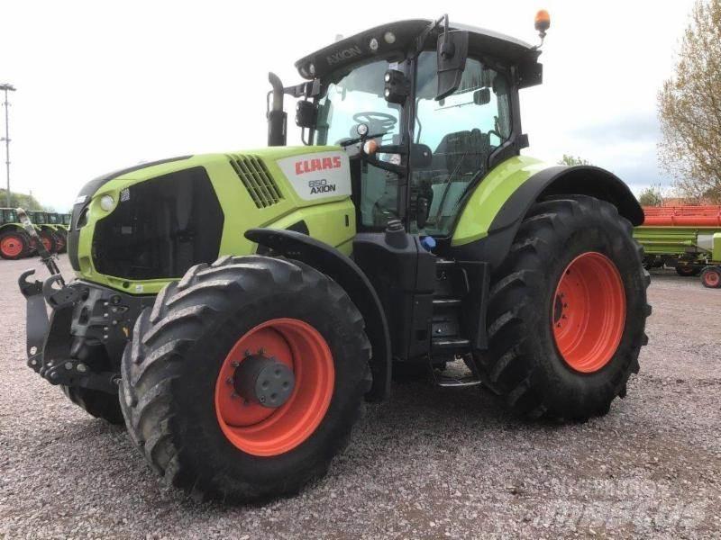 CLAAS AXION 850 Tractoren