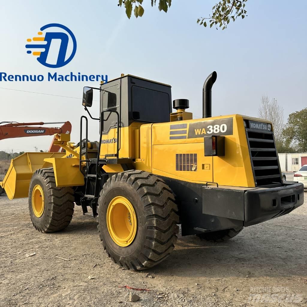Komatsu WA380 Wielladers