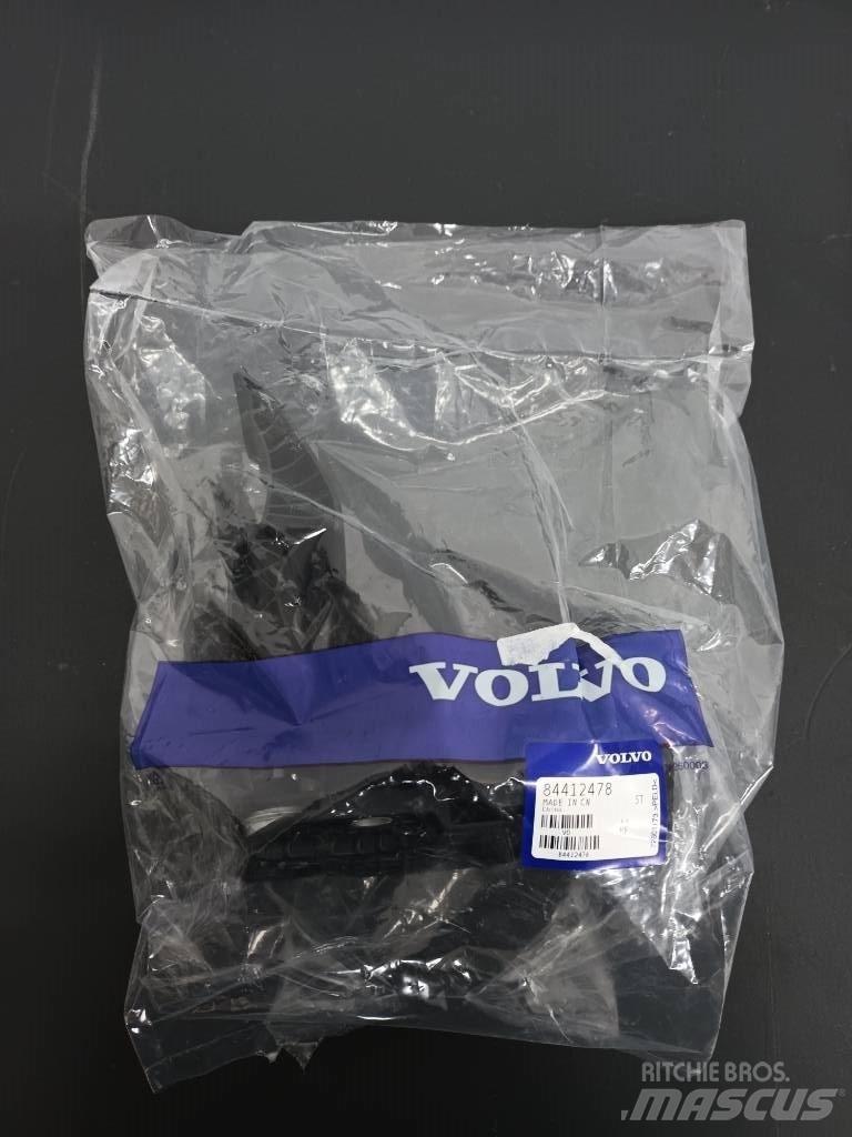 Volvo PEDAL 84412478 Cabine en interieur