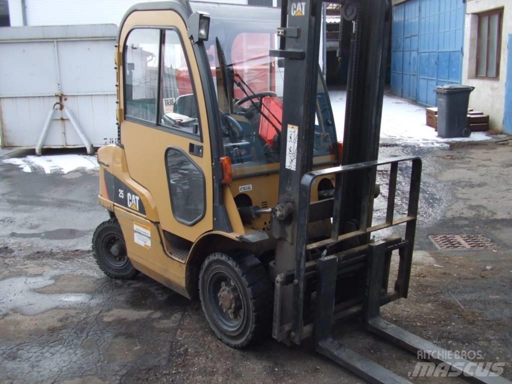 CAT lift truck DP25N Diesel heftrucks