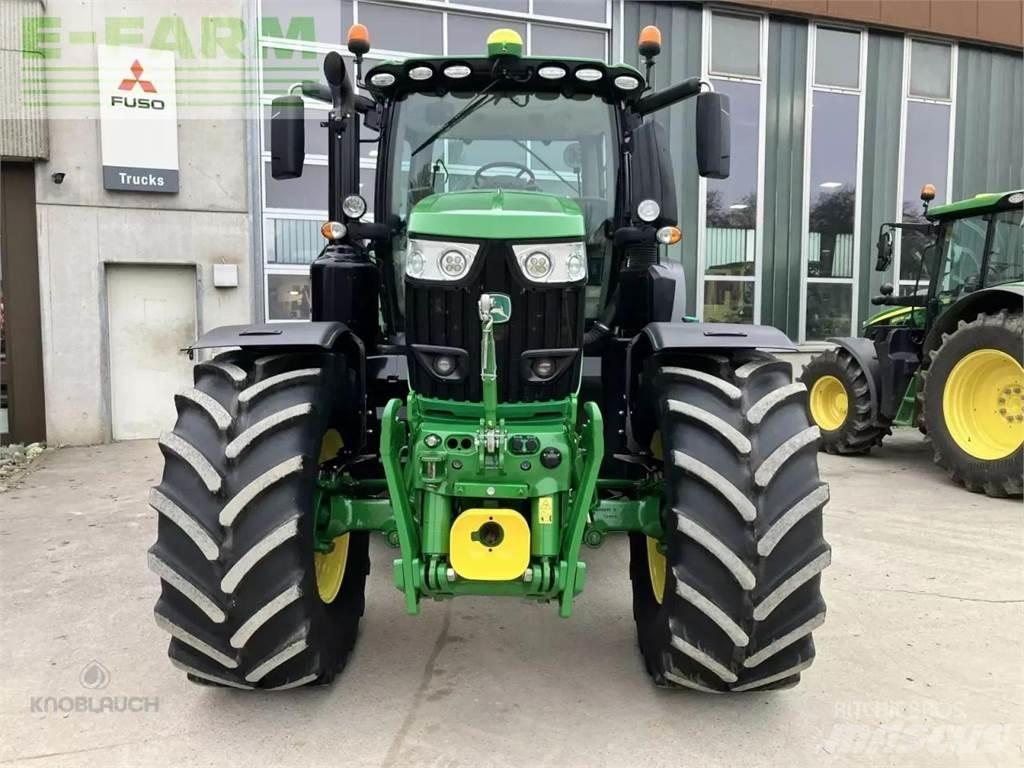 John Deere 6230 r Tractoren