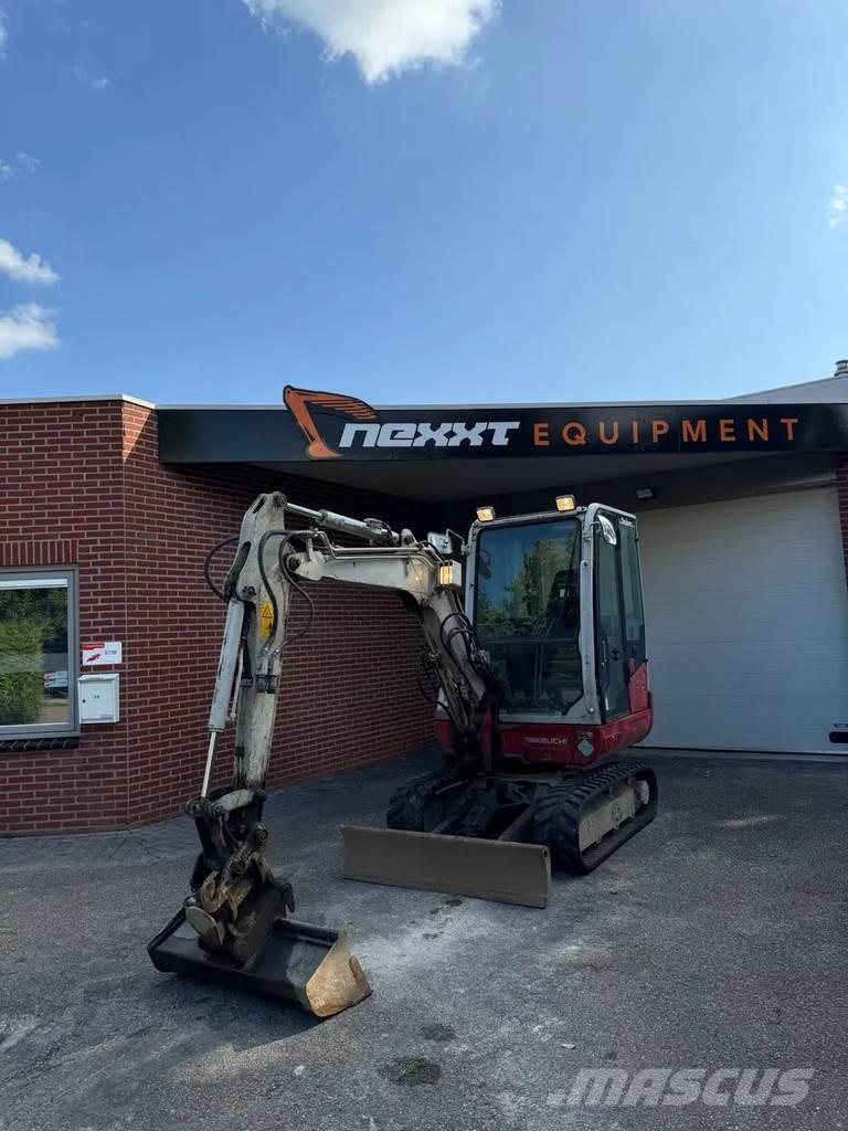 Takeuchi TB230 Rupsgraafmachines
