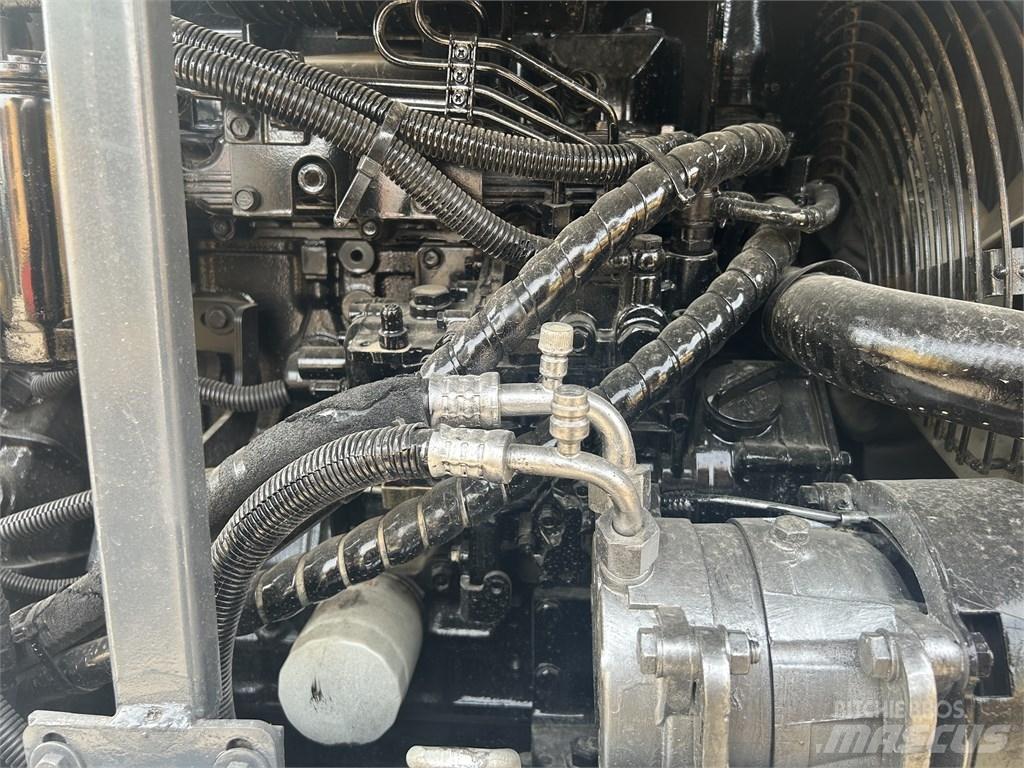 Sunward 70 Rupsgraafmachines