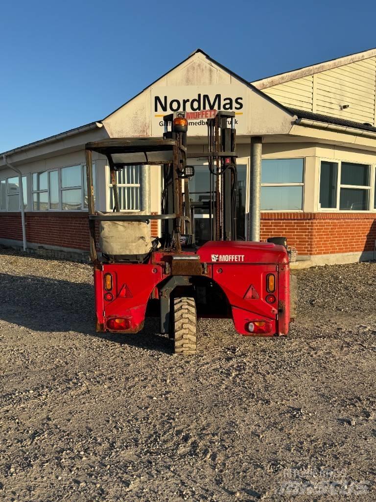 Moffett M4 25.3 Diesel heftrucks