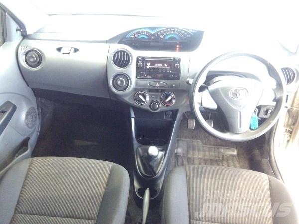 Toyota eitos Auto's