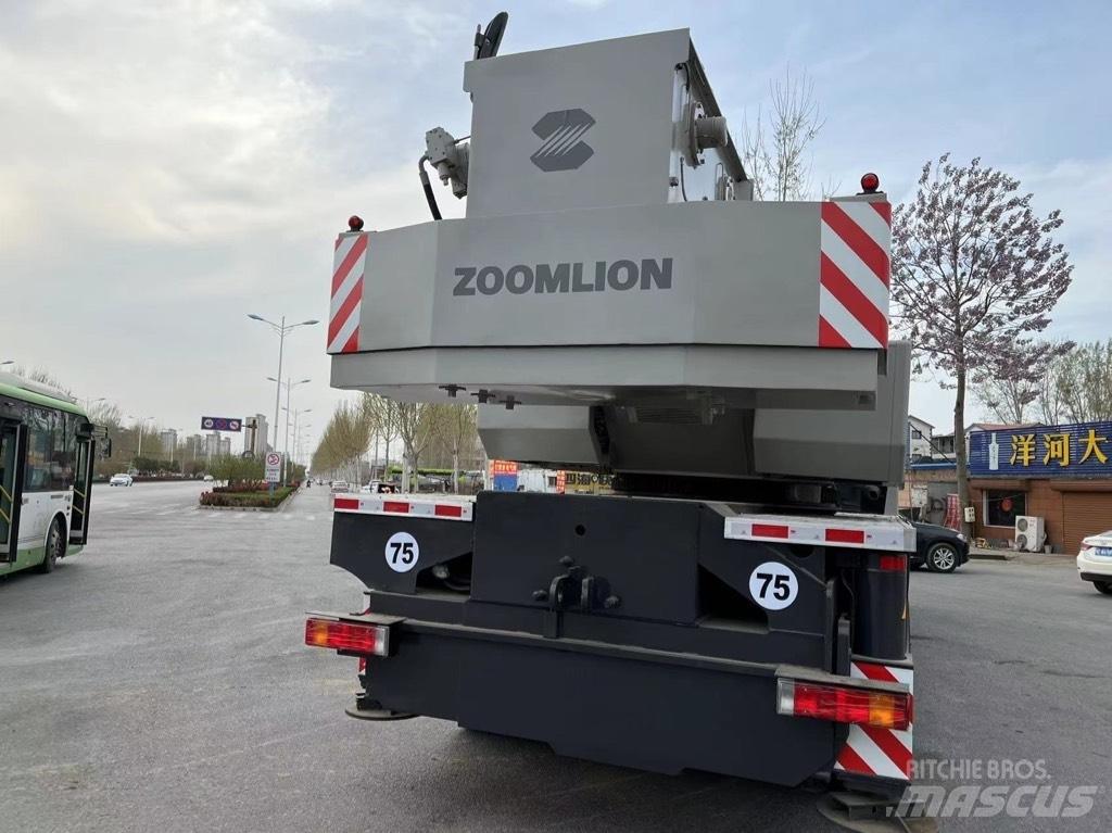 Zoomlion QY70V Kranen voor alle terreinen