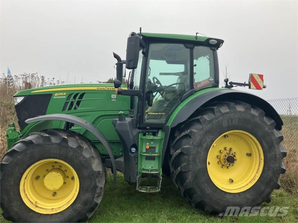 John Deere 6215R Tractoren