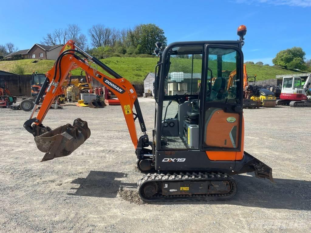 Doosan DX 19 Minigraafmachines < 7t