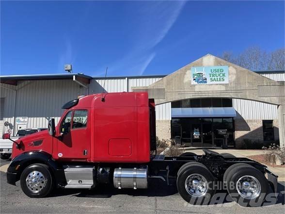 Peterbilt 587 Trekkers