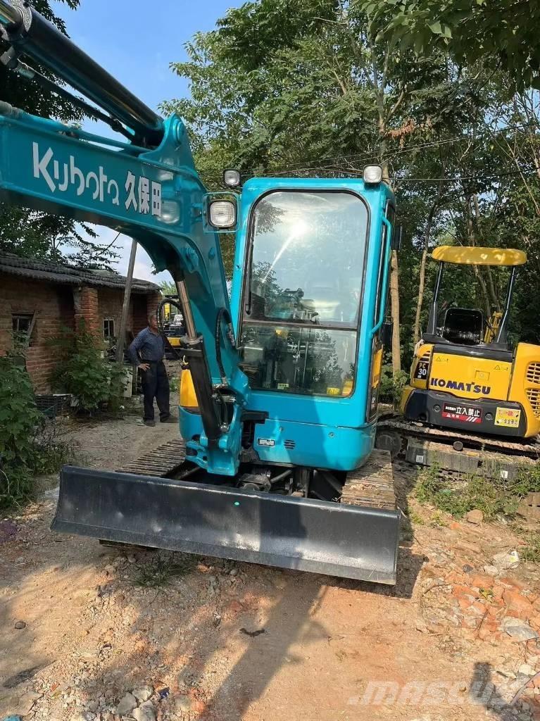 Kubota U35 Minigraafmachines < 7t