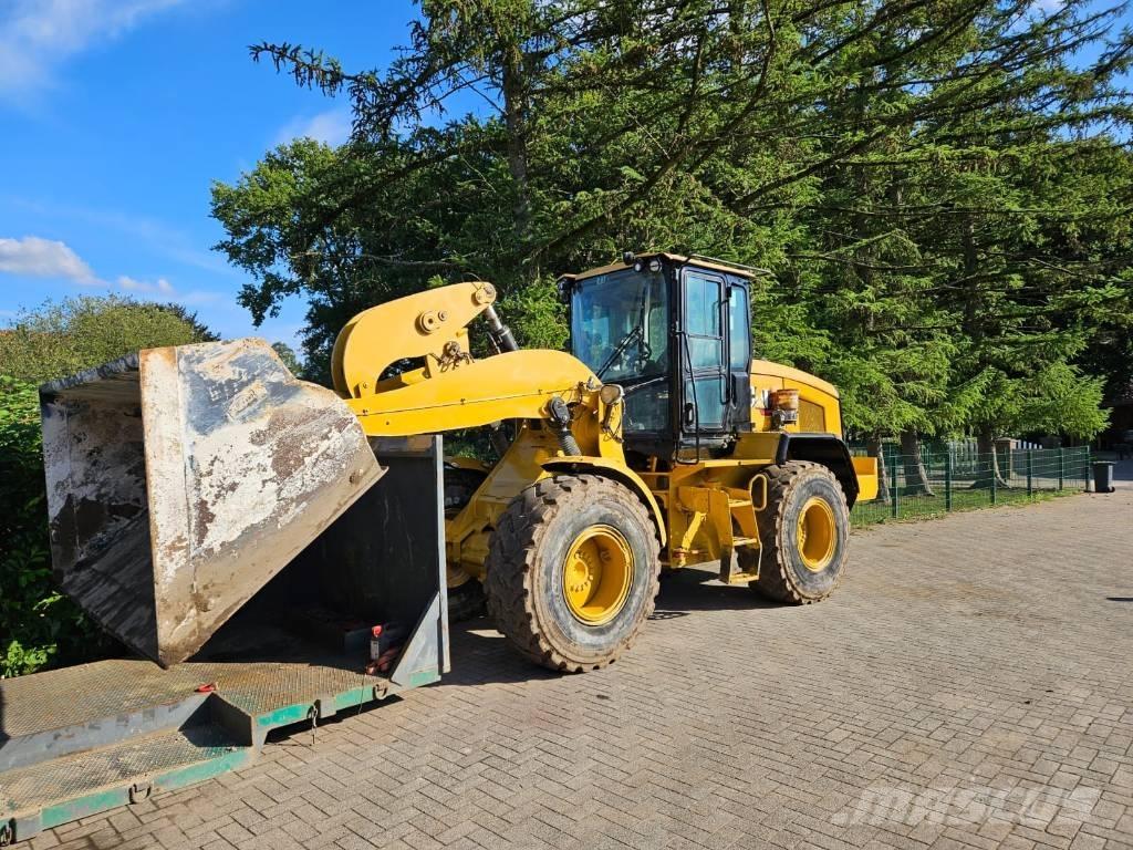 CAT 930 M Wielladers