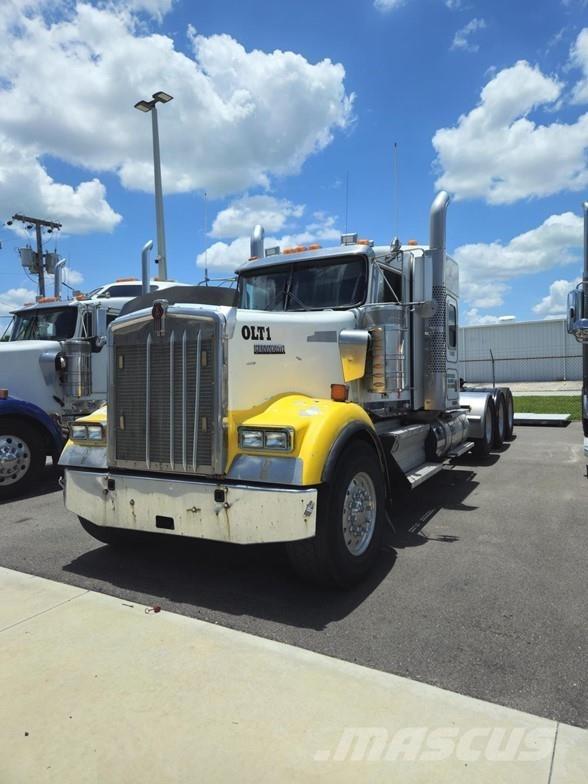 Kenworth W900 Trekkers