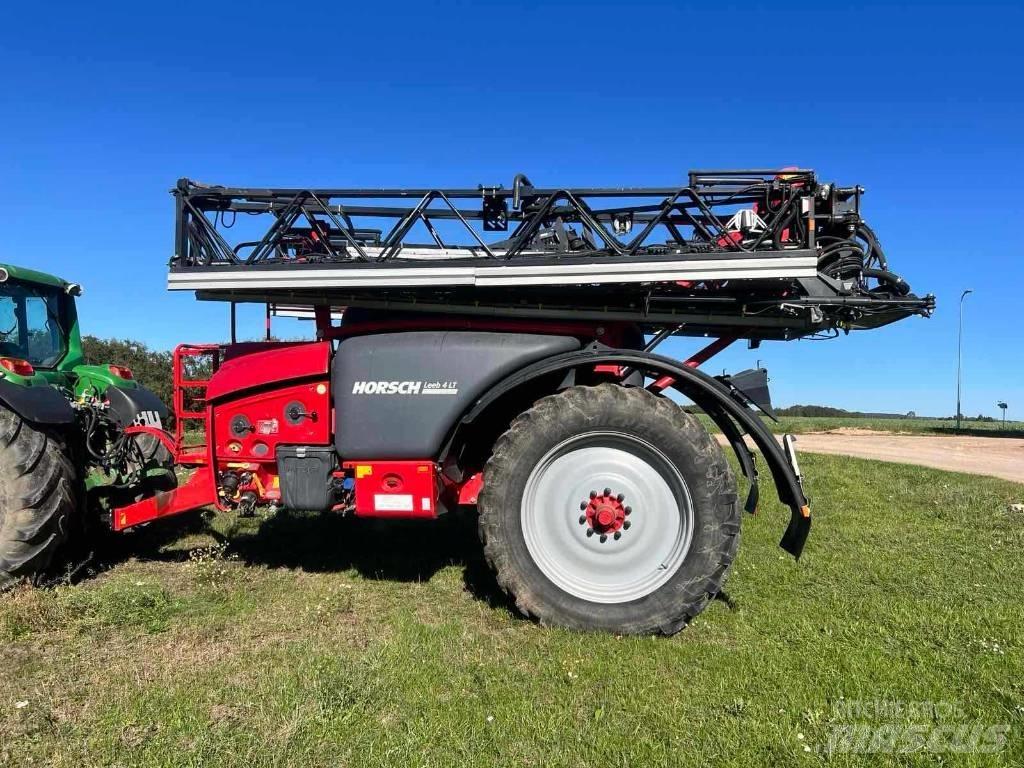 Horsch Leeb 4 LT Getrokken spuitmachines