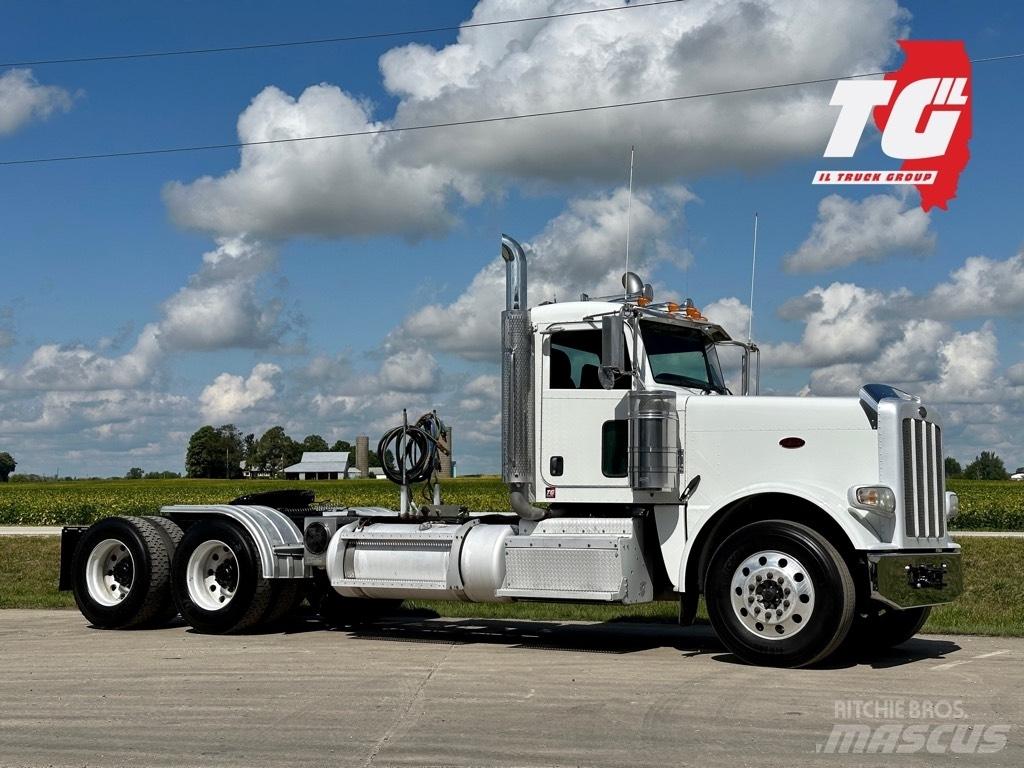 Peterbilt 388 Trekkers