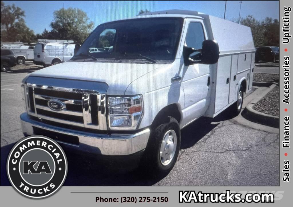 Ford E 350 Econoline Bestelwagens met open laadbak