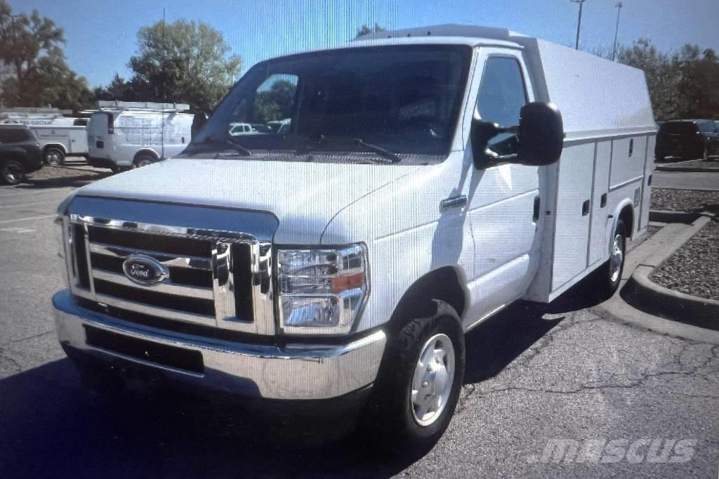 Ford E 350 Econoline Bestelwagens met open laadbak