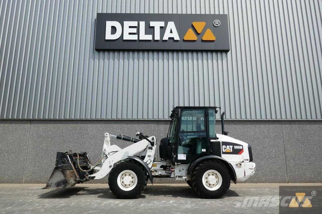 CAT 906M Wielladers