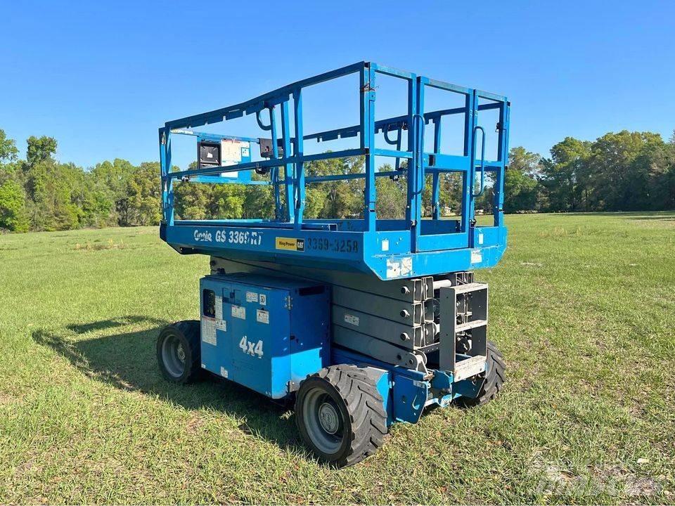 Genie GS 3369 RT Schaarhoogwerkers