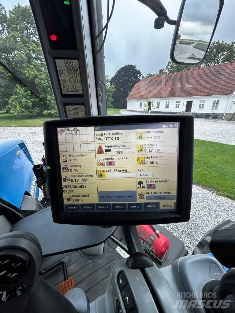 New Holland T 8.390 Tractoren