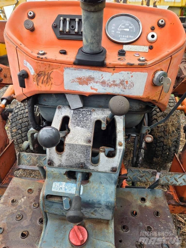 Kubota L 235 Compacttrekkers
