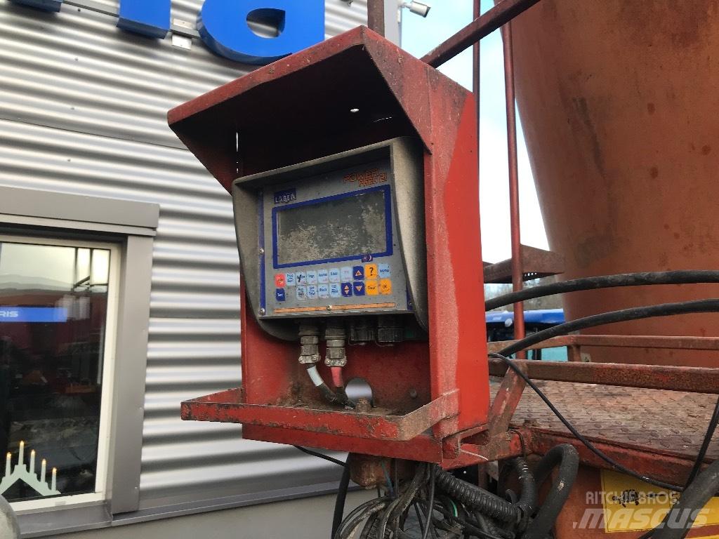  R.M.H WAV 30 Mengvoedermachines