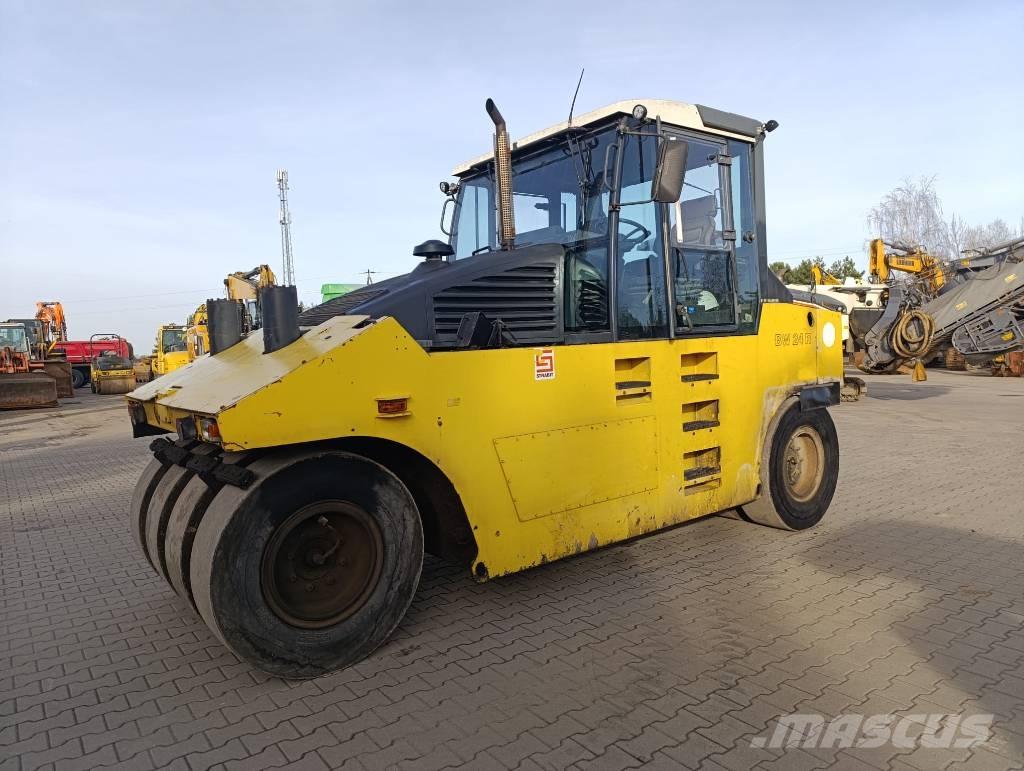 Bomag BW 24 R Bandenwalsen