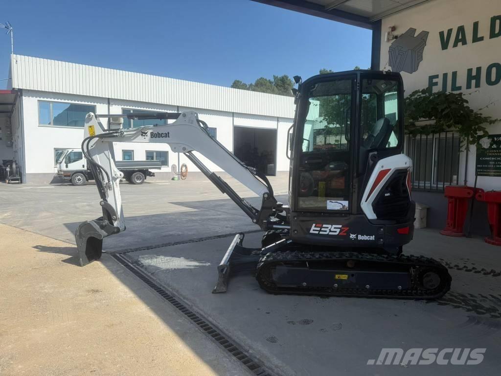 Bobcat E 35, 549h Minigraafmachines < 7t