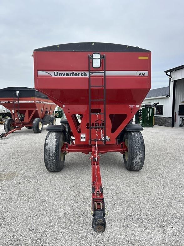 UNVERFERTH 530 Graantransportwagen