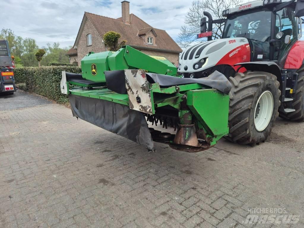 John Deere 131 Maaikneuzers
