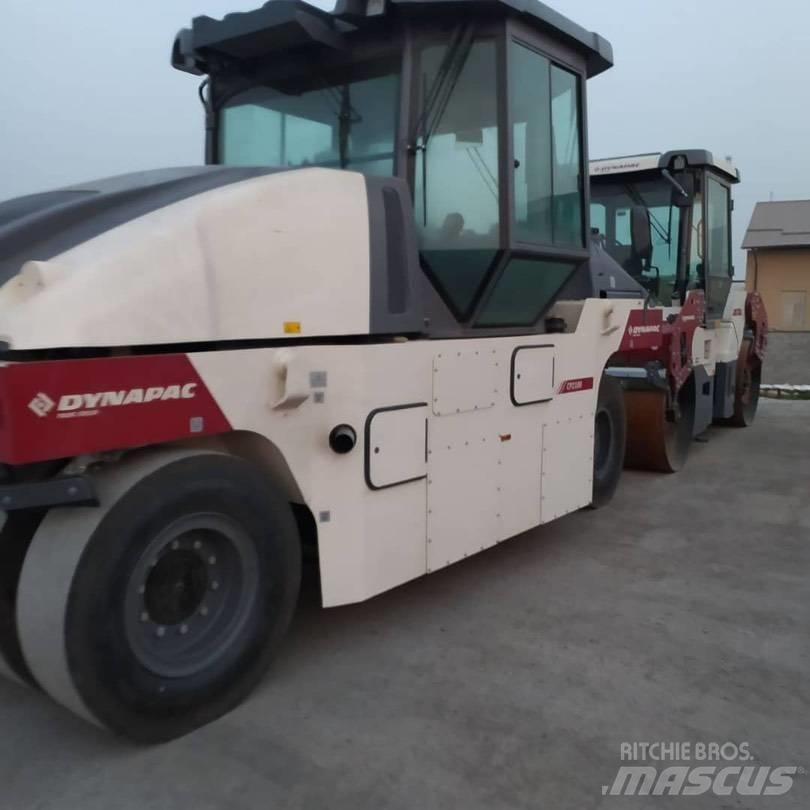Dynapac CP2100 Bandenwalsen