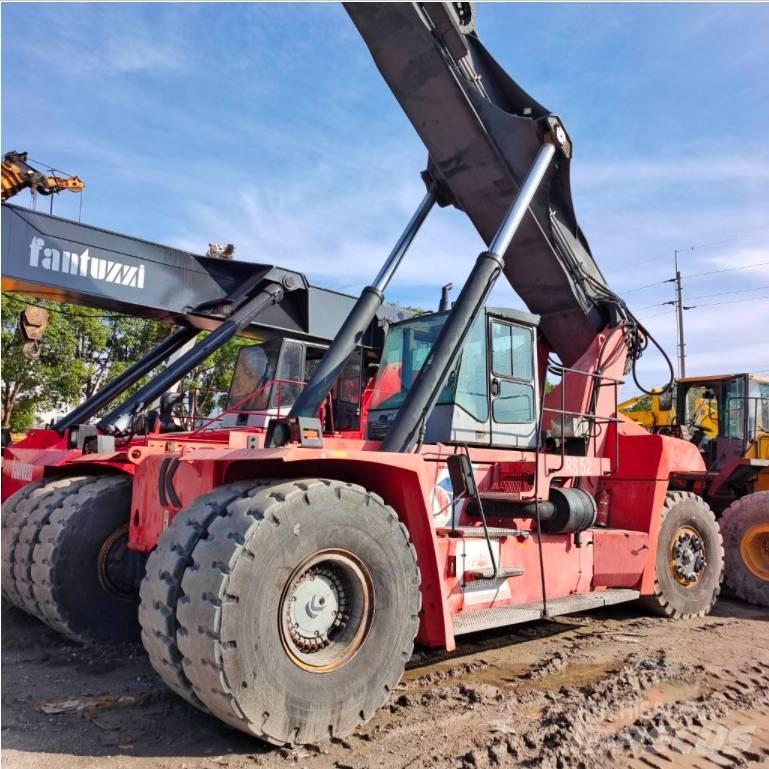 Fantuzzi CS 45 KM Reachstackers