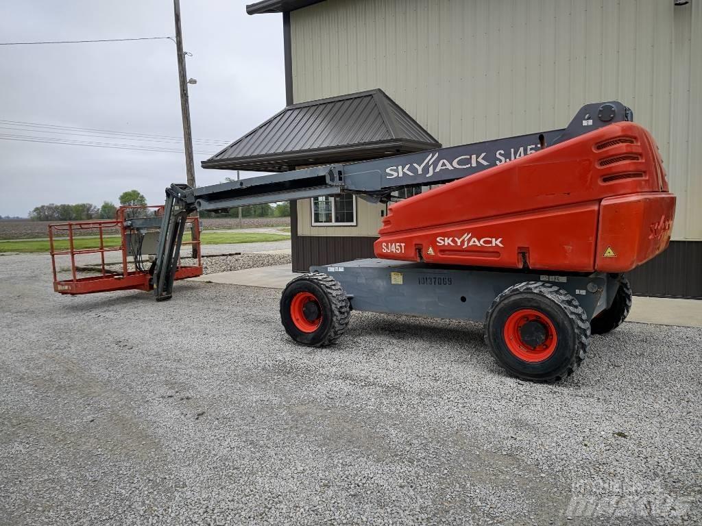 SkyJack SJ 45 T Telescoophoogwerkers