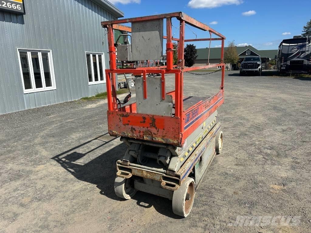 SkyJack SJ 3220 Schaarhoogwerkers