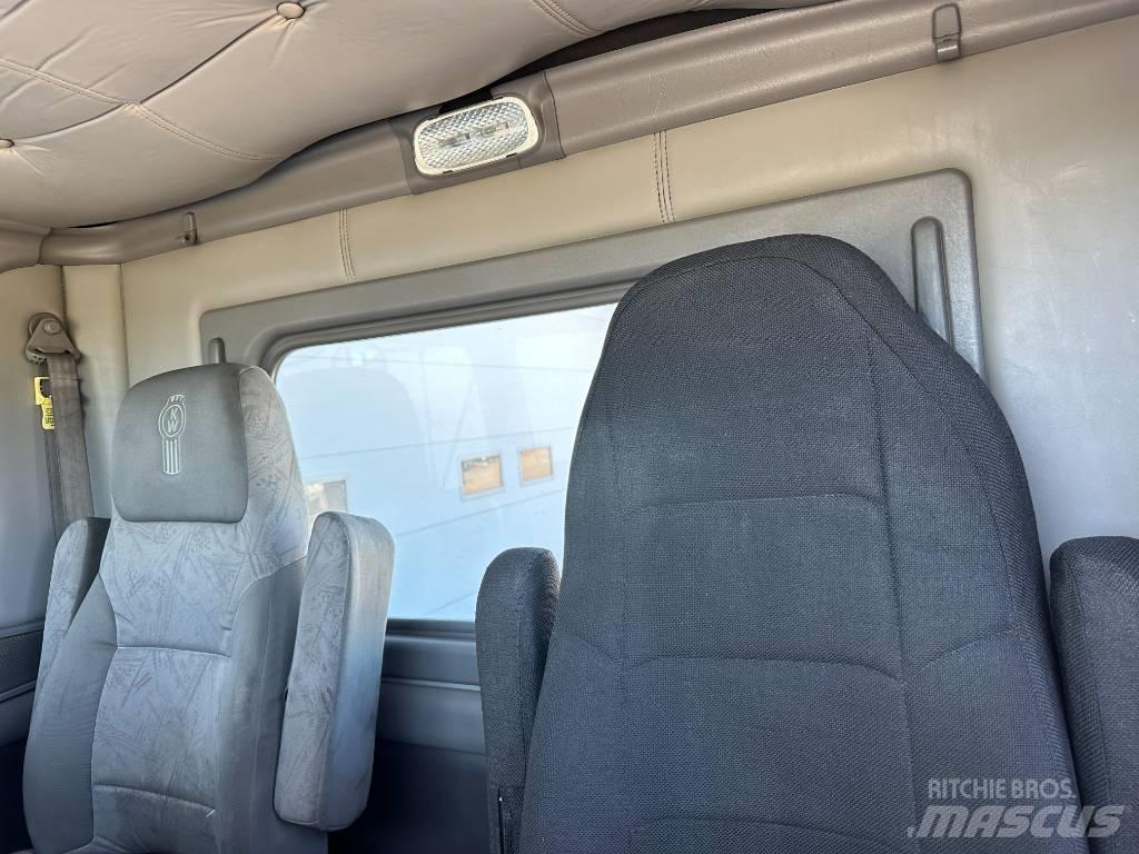 Kenworth T 800 Trekkers