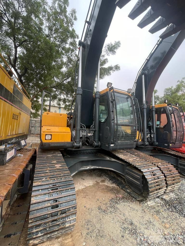 Hyundai R210 Rupsgraafmachines