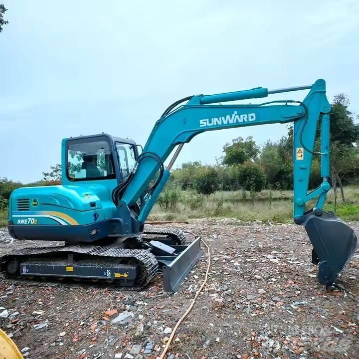 Sunward SWE70 Rupsgraafmachines