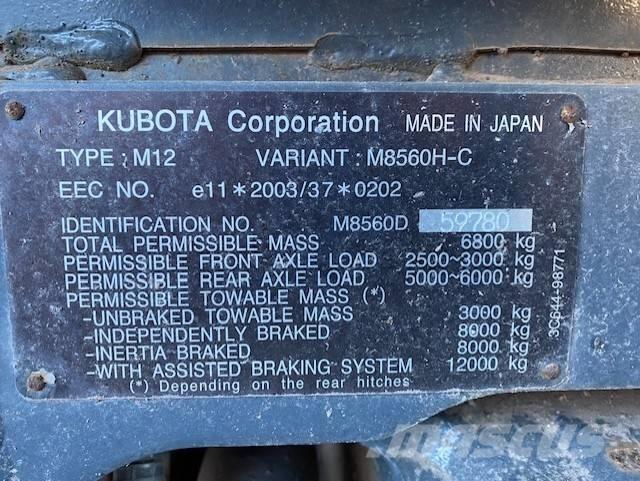 Kubota M 8560 Tractoren