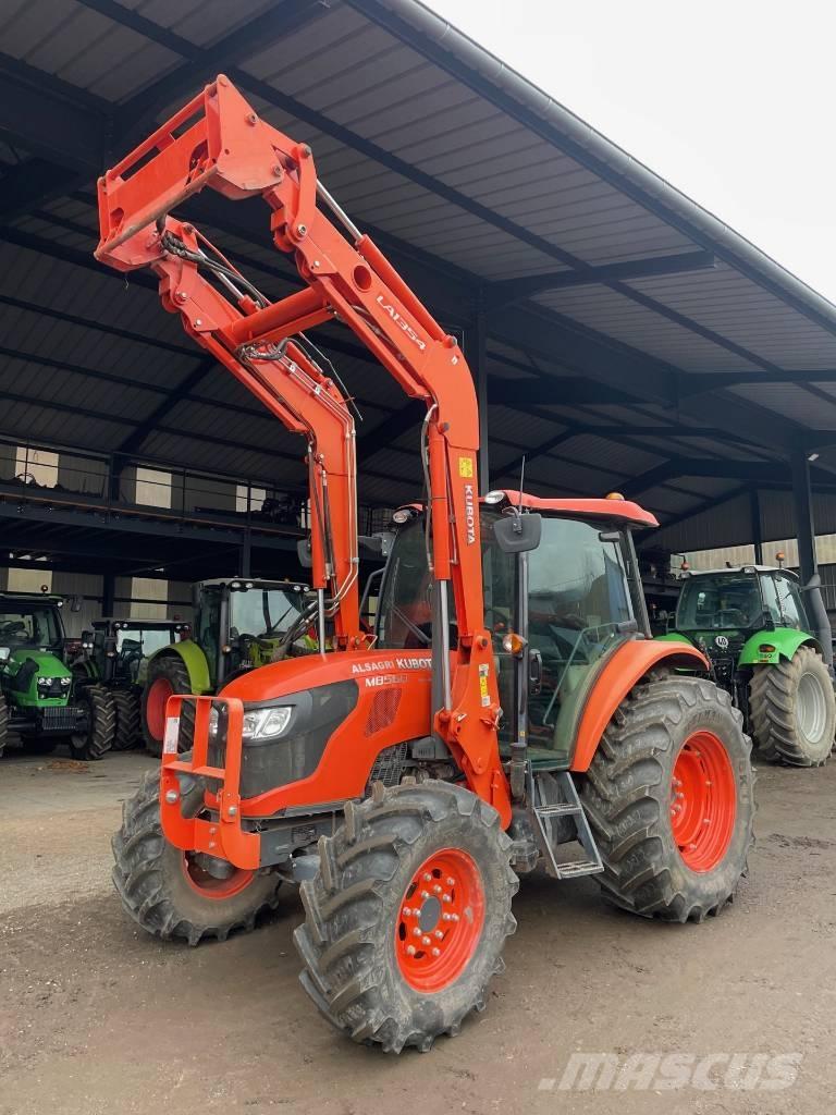 Kubota M 8560 Tractoren