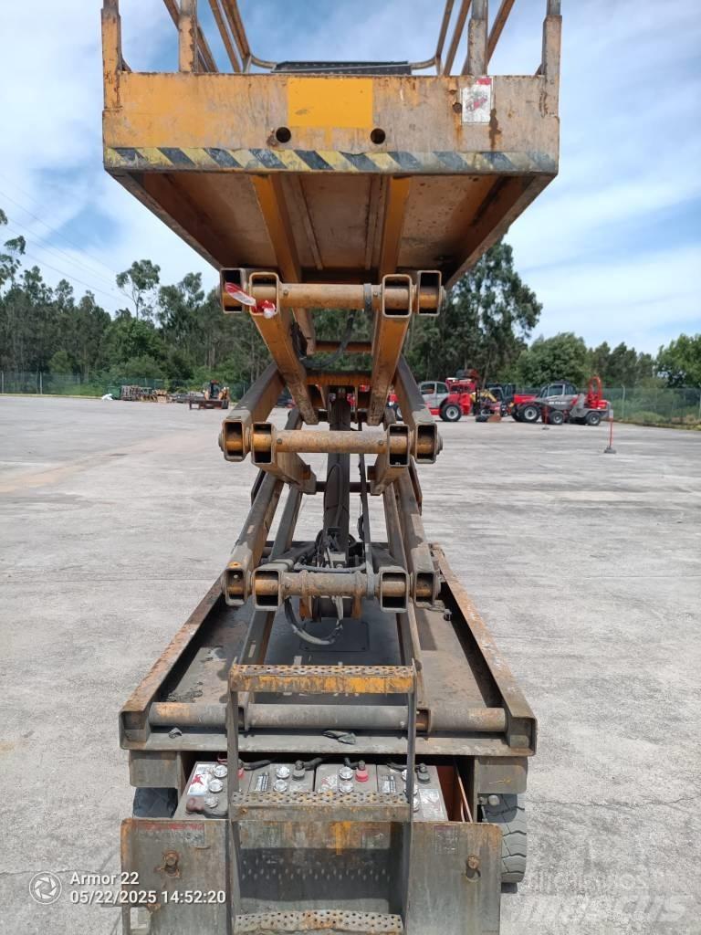 Haulotte Compact 10 Schaarhoogwerkers