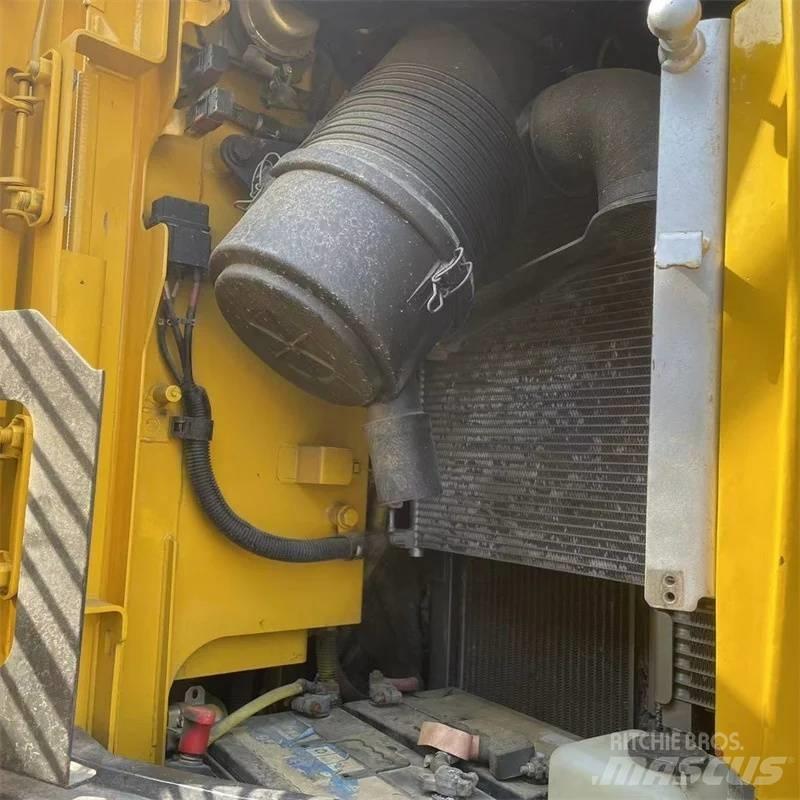 Komatsu PC 138 Rupsgraafmachines
