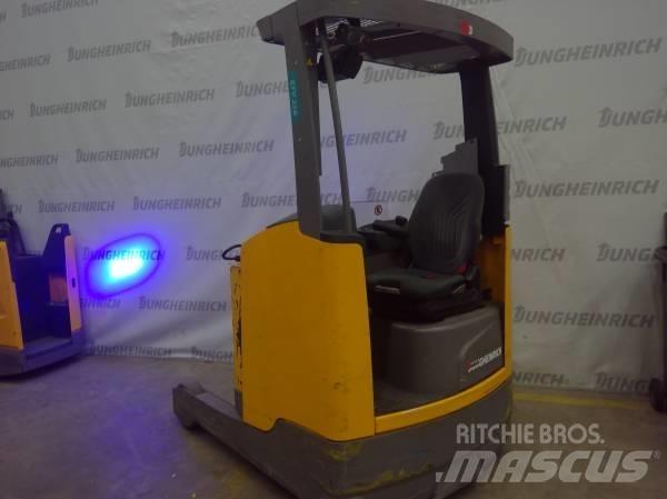 Jungheinrich ETV 216 Reachtruck voor hoog niveau
